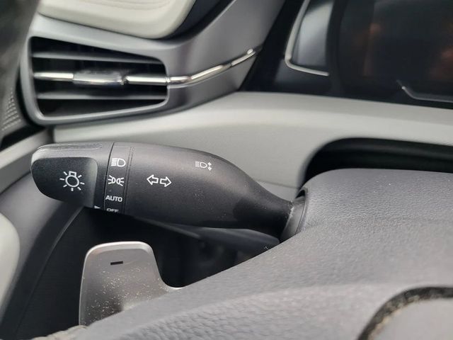 2020 Hyundai Ioniq Hybrid SEL Hatchback 4D - 22932912 - 34