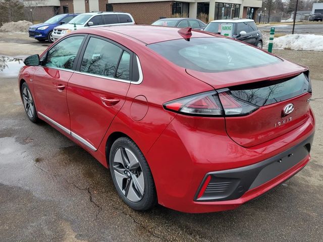2020 Hyundai Ioniq Hybrid SEL Hatchback 4D - 22932912 - 4
