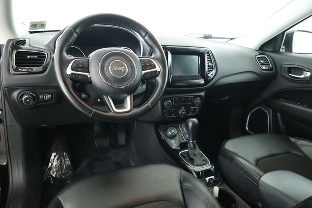 2020 Jeep Compass Altitude 4x4 with Cold Weather Group - 22927472 - 9