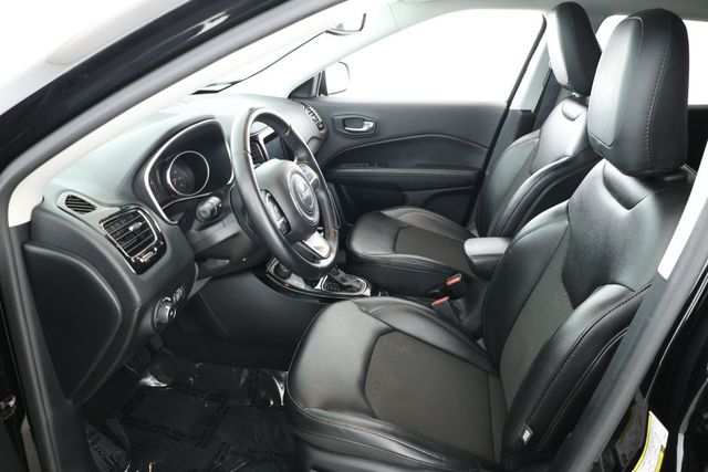 2020 Jeep Compass Altitude 4x4 with Cold Weather Group - 22927472 - 16
