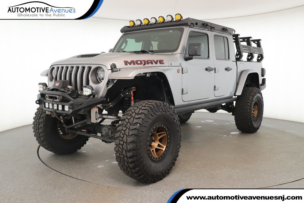 2020 Jeep Gladiator Mojave 4x4 Rock Crawler Overland SEMA Build - 22824569 | Video 1