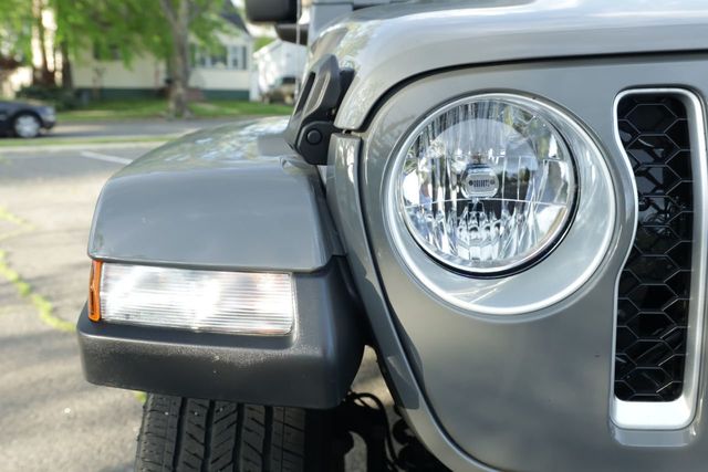 2020 Jeep Gladiator Overland 4x4 - 20779960 - 28