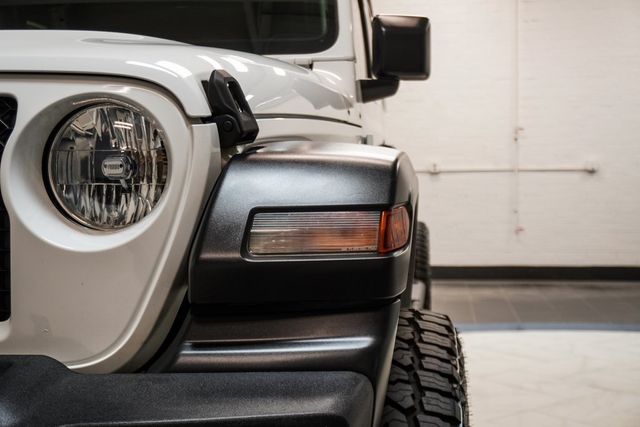 2020 Jeep Gladiator Sport - 22934092 - 38