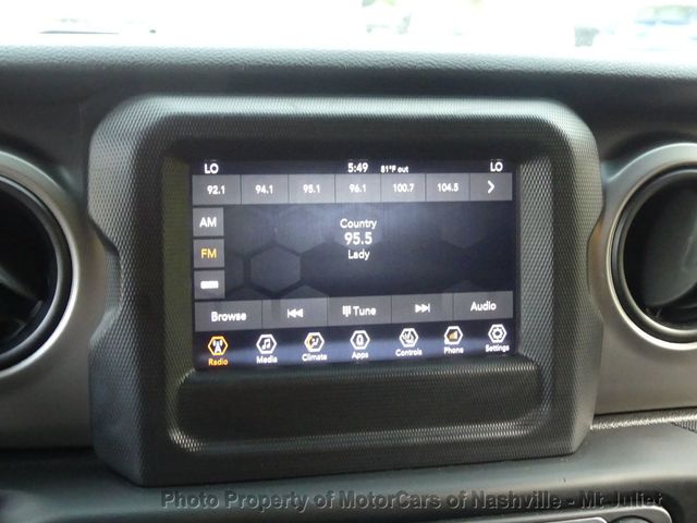 2020 Jeep Gladiator Sport S 4x4 - 22905483 - 35