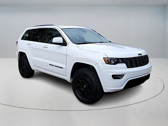 2020 Jeep Grand Cherokee Altitude 4x4 with Power Sunroof and 9 Amplified Alpine Speakers - 22934217 - 1