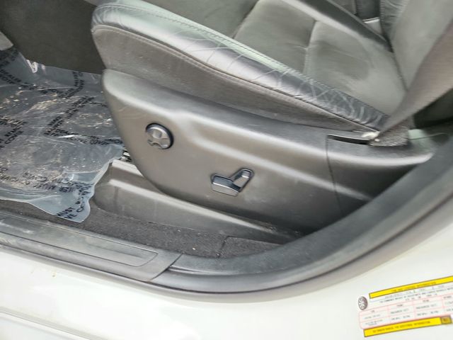 2020 Jeep Grand Cherokee Altitude 4x4 with Power Sunroof and 9 Amplified Alpine Speakers - 22934217 - 24