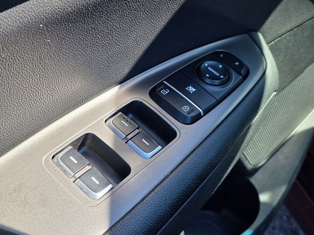 2020 Kia Optima LX Automatic - 22937707 - 17