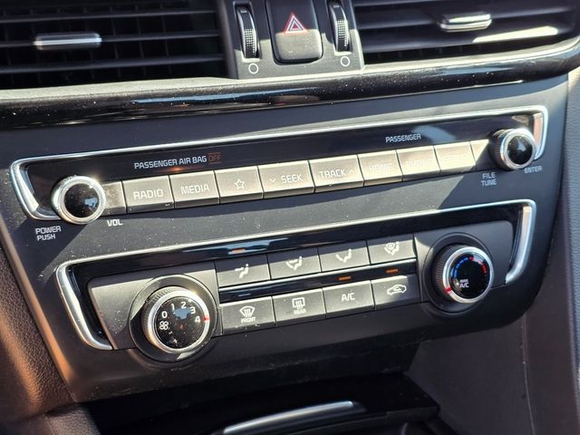 2020 Kia Optima LX Automatic - 22937707 - 24