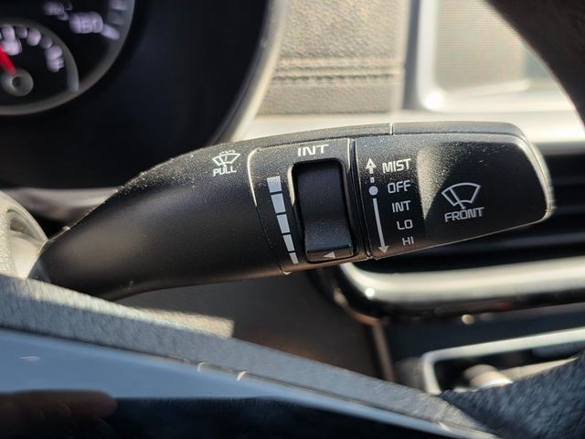 2020 Kia Optima LX Automatic - 22937707 - 33