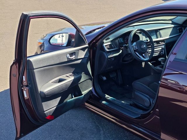 2020 Kia Optima LX Automatic - 22937707 - 35