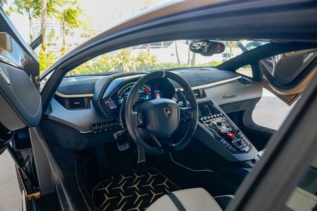 2020 Lamborghini Aventador SVJ Coupe - 22929004 - 2