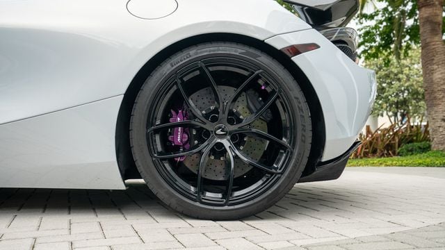2020 McLaren 720S Performance Spider - 22877735 - 28
