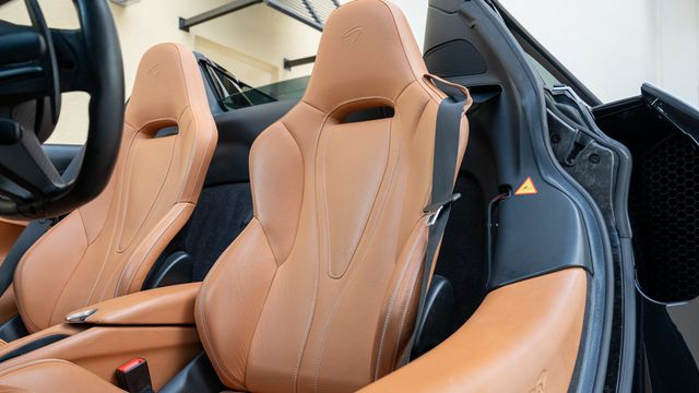 2020 McLaren 720S Performance Spider - 22877735 - 52