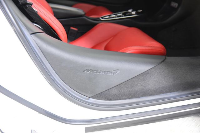 2020 McLaren GT Coupe - 22394658 - 19