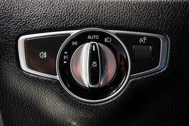 2020 Mercedes-Benz E-Class E 350 4MATIC Sedan - 22903139 - 35