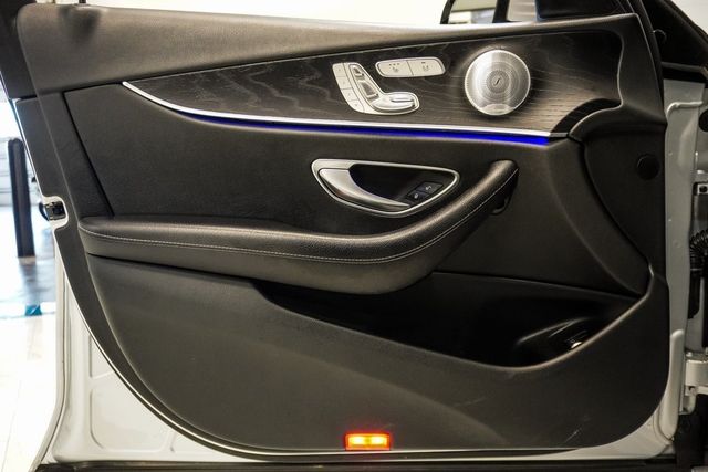 2020 Mercedes-Benz E-Class E 350 4MATIC Sedan - 22903139 - 36