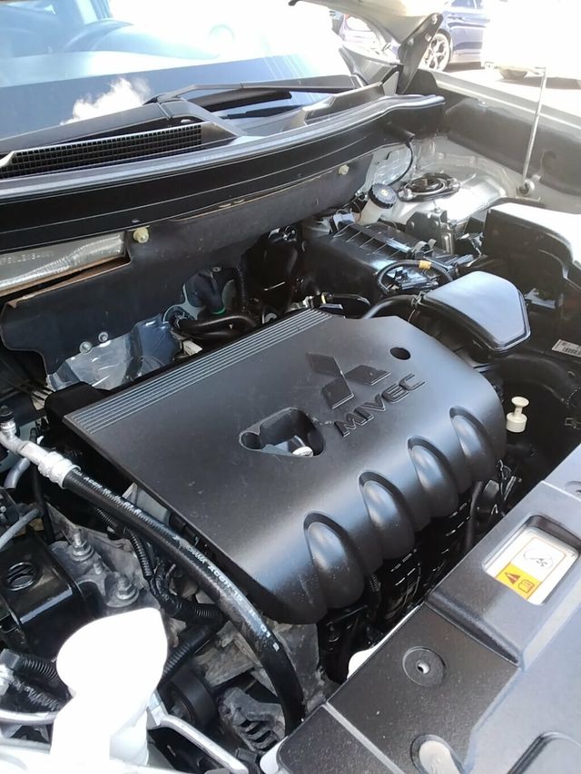 2020 Mitsubishi Outlander SEL FWD - 22937066 - 26