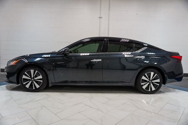 2020 Nissan Altima 2.5 SL Sedan - 22935380 - 34