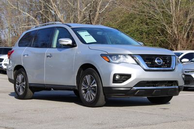 2020 Nissan Pathfinder SL's photo