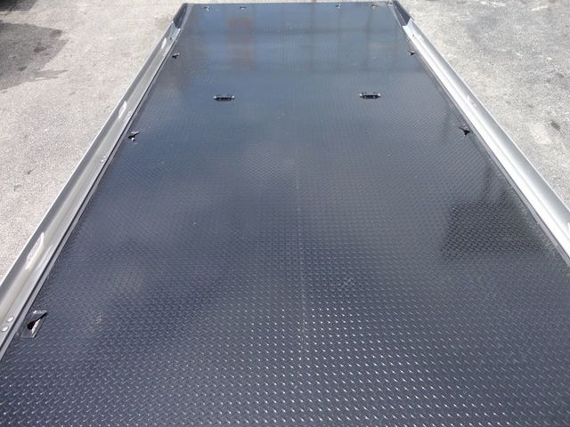 2020 Peterbilt 337 w/ 22ft JerrDan Custom StepSide Classic Low Pro Carrier - 20861709 - 46