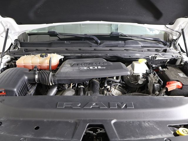 2020 Ram 1500 Laramie 4x4 Crew Cab 5'7" Box - 22894553 - 19
