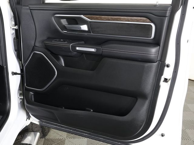 2020 Ram 1500 Laramie 4x4 Crew Cab 5'7" Box - 22894553 - 24