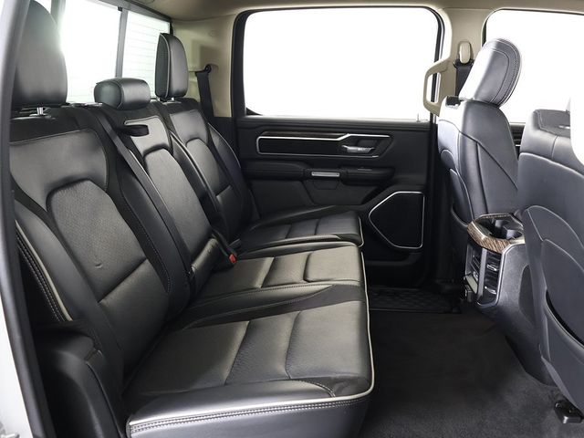 2020 Ram 1500 Laramie 4x4 Crew Cab 5'7" Box - 22894553 - 35