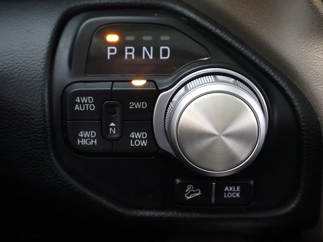 2020 Ram 1500 Laramie 4x4 Crew Cab 5'7" Box - 22894553 - 45