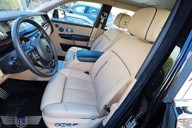 2020 Rolls-Royce Phantom Extended Wheelbase Sedan - 22909109 - 11