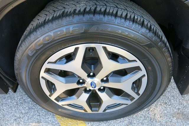2020 Subaru Forester 2.5i Premium - 22927671 - 32