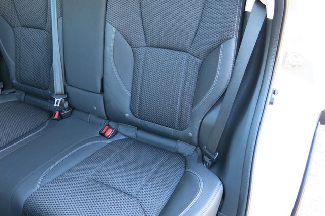 2020 Subaru Forester 2.5i Premium - 22927671 - 44