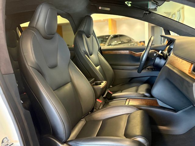 2020 Tesla Model X Long Range Plus AWD - 22932709 - 23