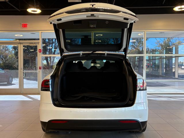 2020 Tesla Model X Long Range Plus AWD - 22932709 - 35
