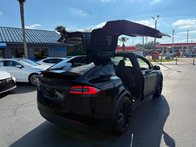 2020 Tesla Model X Long Range Plus AWD - 22938212 - 4