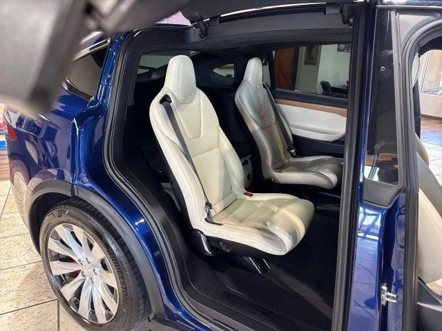 2020 Tesla Model X Performance AWD - 22936423 - 19