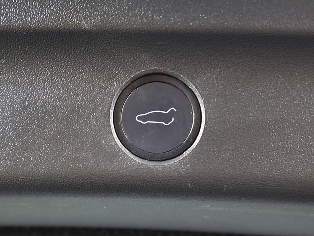 2020 Tesla Model Y Long Range AWD - 22937159 - 19