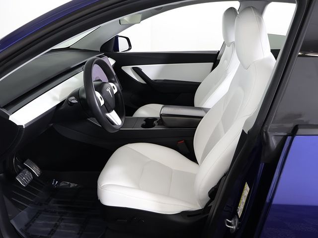 2020 Tesla Model Y Long Range AWD - 22937159 - 31