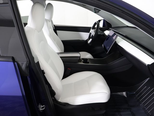 2020 Tesla Model Y Long Range AWD - 22937159 - 32