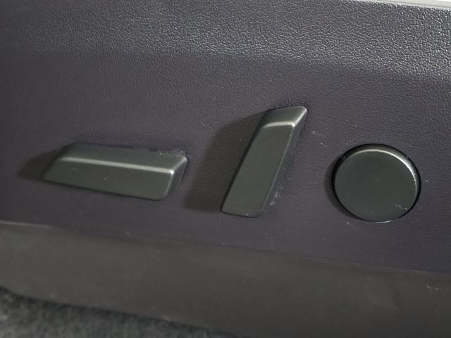 2020 Tesla Model Y Long Range AWD - 22937159 - 33