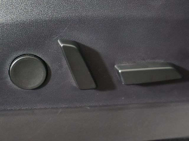 2020 Tesla Model Y Long Range AWD - 22937159 - 34