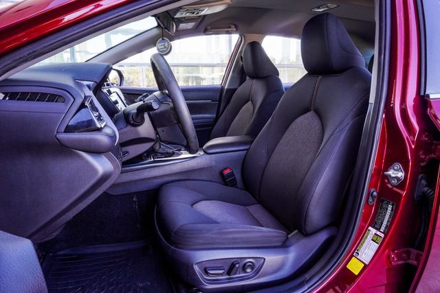 2020 Toyota Camry LE Automatic - 22928430 - 16