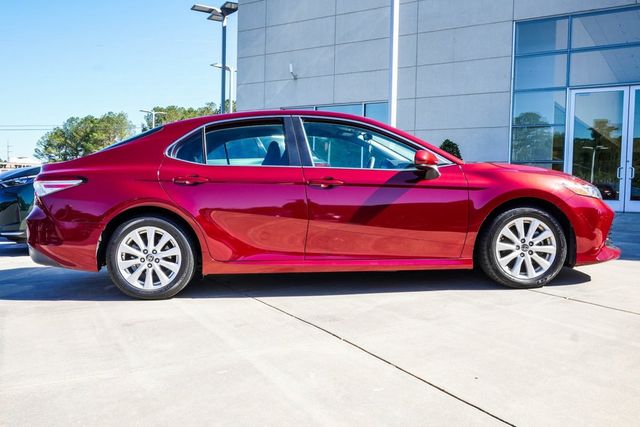 2020 Toyota Camry LE Automatic - 22928430 - 7