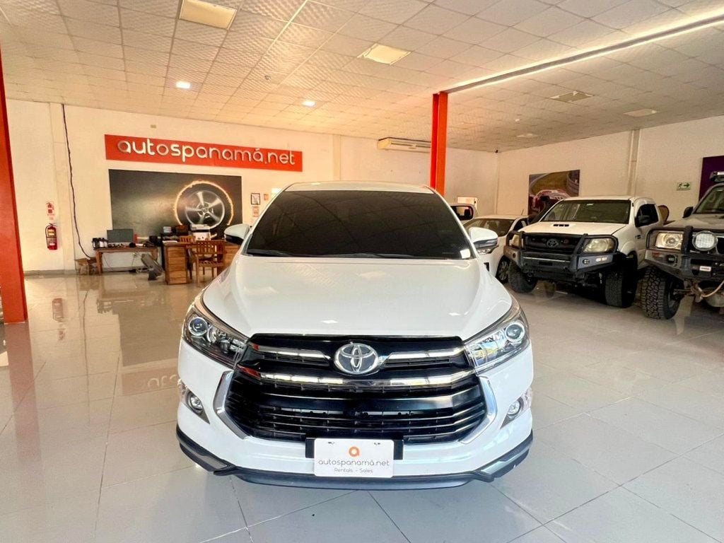 2020 Toyota Innova Disponible para alquiler Automatico 7 Pasajeros  - 22930593 | Video 1