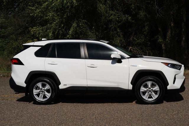 2020 Toyota RAV4 AWD XLE HYBRID W/ XSE CONVENIENCE PKG...BRAND NEW TIRES - 22916116 - 1