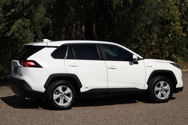 2020 Toyota RAV4 AWD XLE HYBRID W/ XSE CONVENIENCE PKG...BRAND NEW TIRES - 22916116 - 2