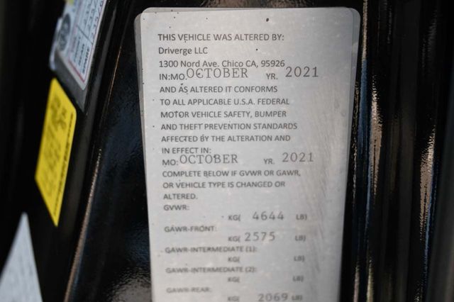 2020 Toyota Sienna LE Mobility FWD 7-Passenger Mobility - 22878972 - 28