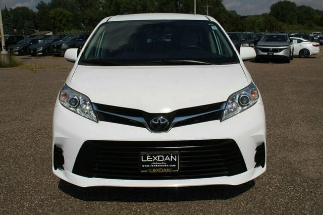 2020 Toyota Sienna ONE OWNER AWD LE  - 22898760 - 3