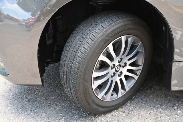 2020 Toyota Sienna XLE Automatic Access Seat FWD 7-Passenger - 22871113 - 10