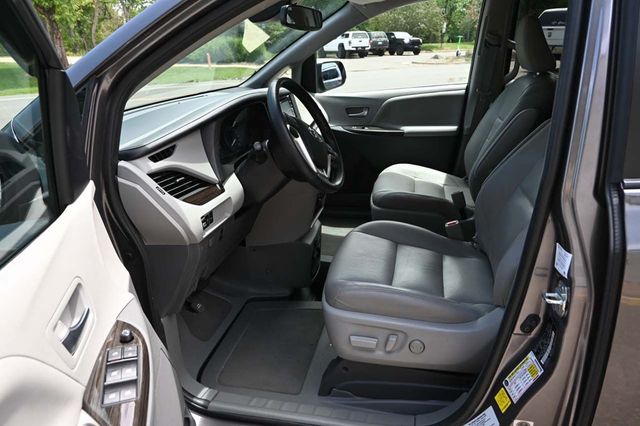 2020 Toyota Sienna XLE Automatic Access Seat FWD 7-Passenger - 22871113 - 12