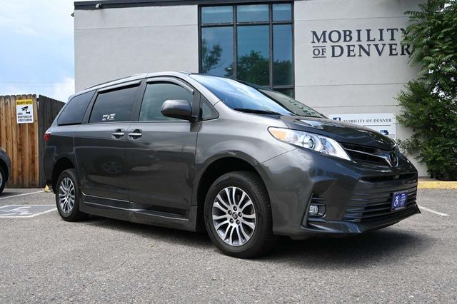 2020 Toyota Sienna XLE Automatic Access Seat FWD 7-Passenger - 22871113 - 2